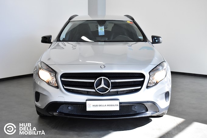 MERCEDES-BENZ GLA 200 CDI Sport